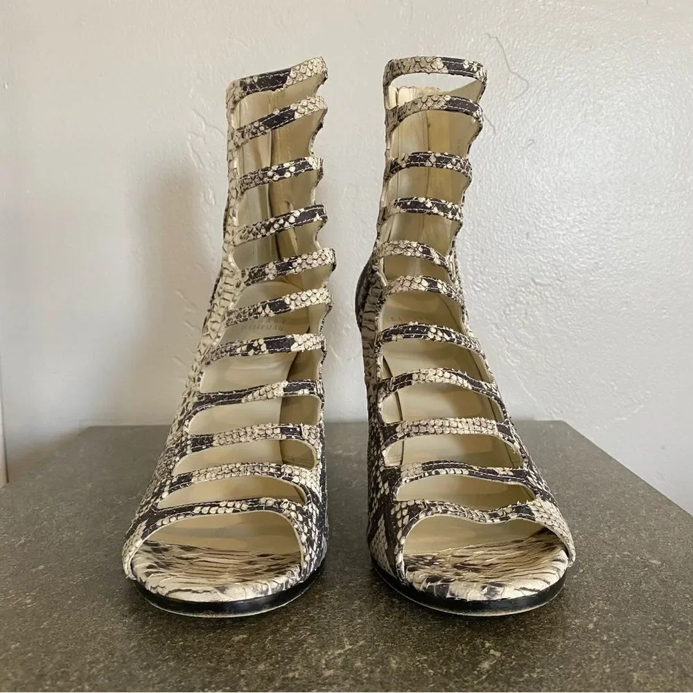 Stuart Weitzman Snakeskin Leather Gladiator Sandal Pumps in Grey